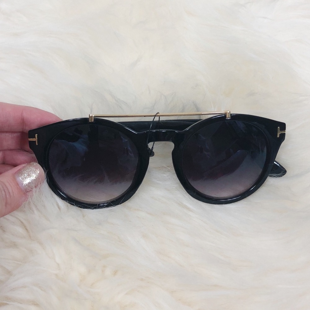 New Black Gold Metal Bridge Designer Sunglasses - Picture 4 of 7